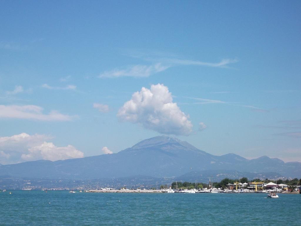 Lake Garda Lovers Peschiera del Garda Exterior foto